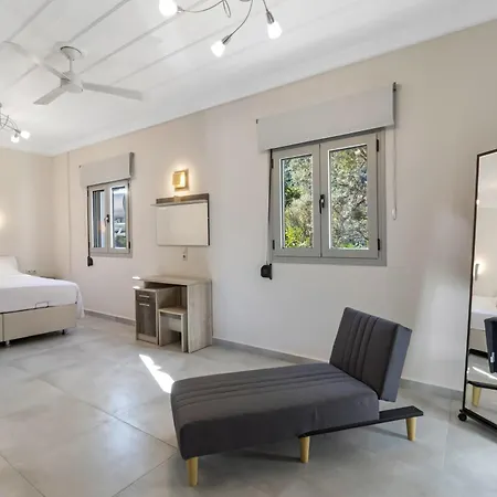 Вилла Luxury In With Stunning Views Никиана