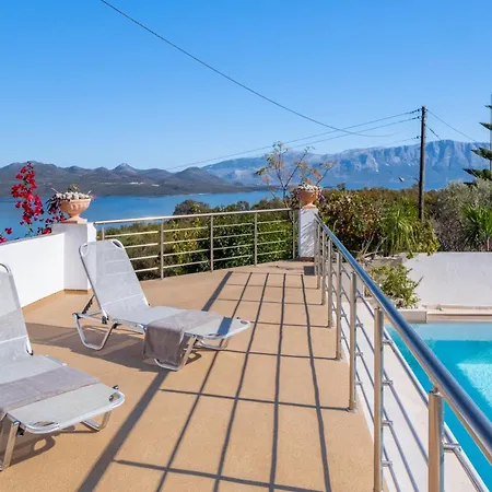 Luxury In With Stunning Views Nikiana