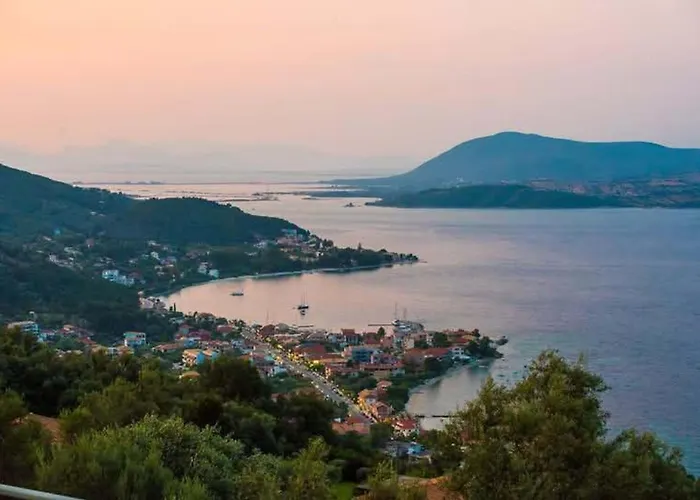 Luxury In With Stunning Views * Никиана